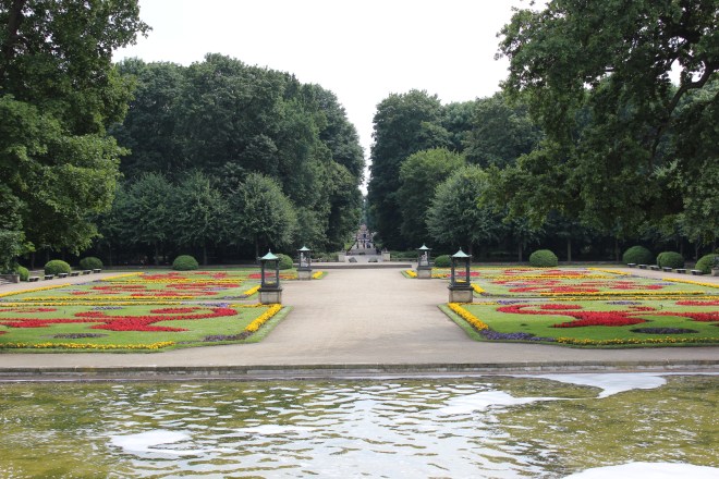 konzert_schloss_friedrichsfelde_vor_dem_schloss