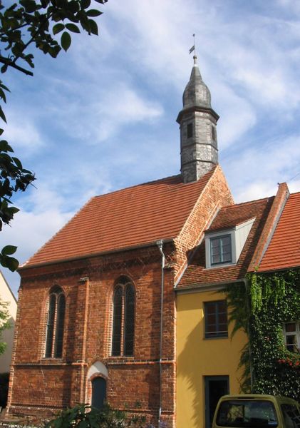 Siechenhauskapelle Neuruppin Hofseite_Gabriele Lettow
